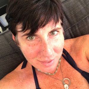 Meet your Posher, Dana